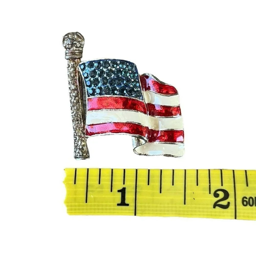 Vintage American Flag Patriotic Brooch Pin Rhinestone Enamel Waving Flag